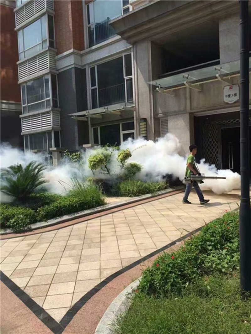 小区除四害，消杀蚊虫